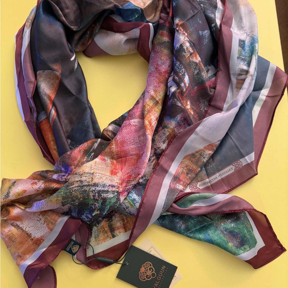 Elegant Multicolor 100% silk scarf with beautiful box
